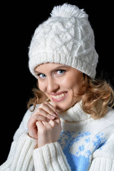 Beautiful woman wearing hat — Stock Photo, Image