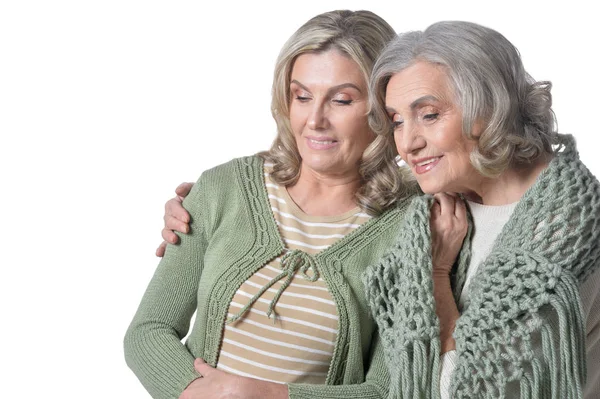 Dos mujeres sonrientes — Foto de Stock