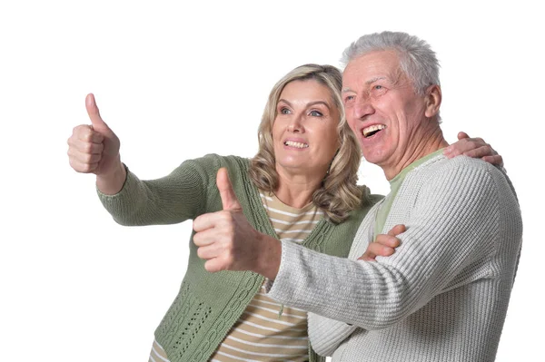 Glückliches Senioren-Paar posiert — Stockfoto