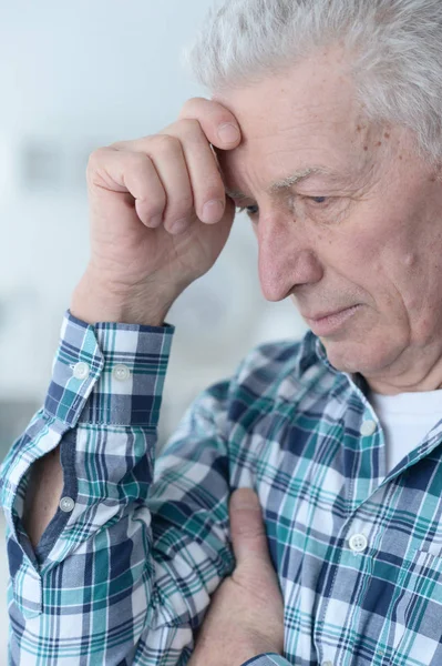 Porträt Eines Traurigen Seniors Hause — Stockfoto