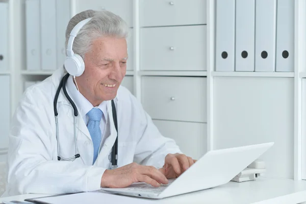 Senior Male Doctor Working Laptop His Office — Stock Photo, Image