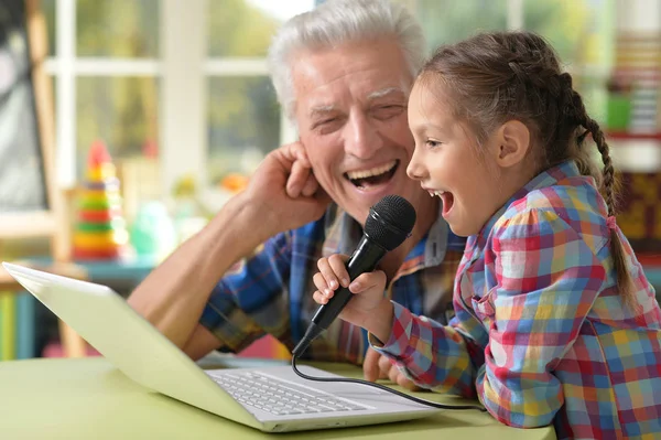 Portrait Happy Grandfather Child Singing Karaoke — Stock Photo, Image