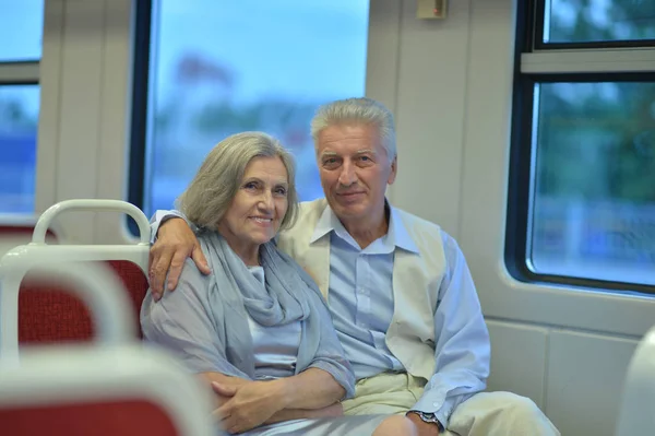 Couple in train — Stock Photo, Image