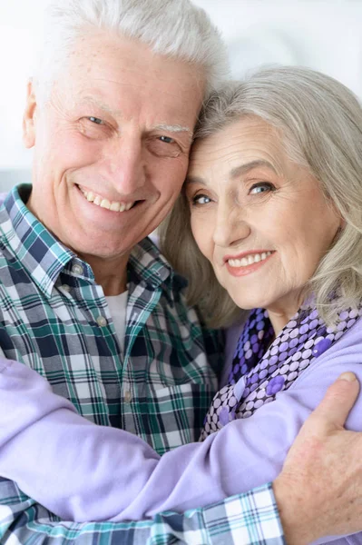 Retrato Close Casal Idosos Felizes Casa — Fotografia de Stock