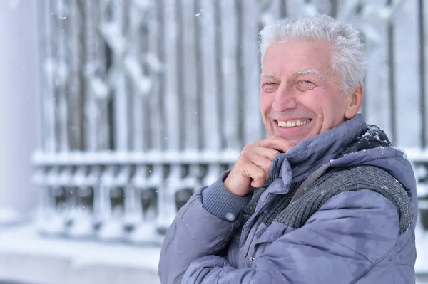 Portrait Smiling Senior Man Standing Outdoors Winter — Stock Photo, Image