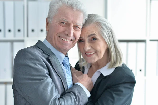 Homem e mulher seniores — Fotografia de Stock