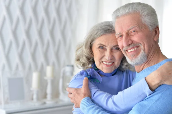 Portrait Happy Senior Couple Hugging Home — Stock Photo, Image