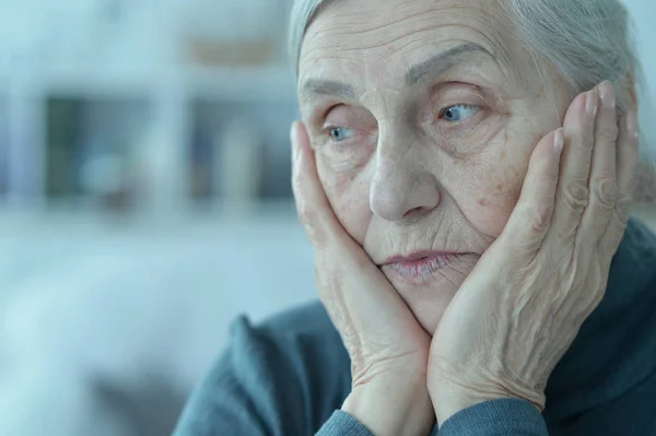 Ritratto Ravvicinato Donna Anziana Triste — Foto Stock
