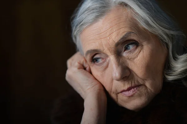 Detailní Záběr Portrét Unavený Starší Ženy Představují — Stock fotografie