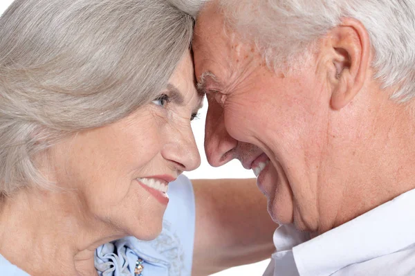 Portret Van Gelukkige Senior Paar Geïsoleerd Witte Achtergrond — Stockfoto