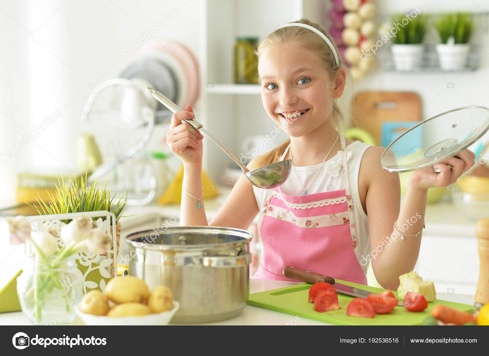 girl kitchen cooking