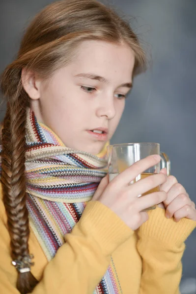 Söt liten flicka — Stockfoto