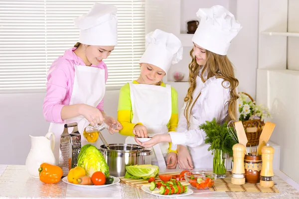 Happy Cute Girls Cooking Vegetable Dish Kitchen — Stock Photo, Image