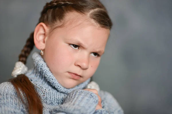 Retrato Menina Doente Triste Bonito — Fotografia de Stock