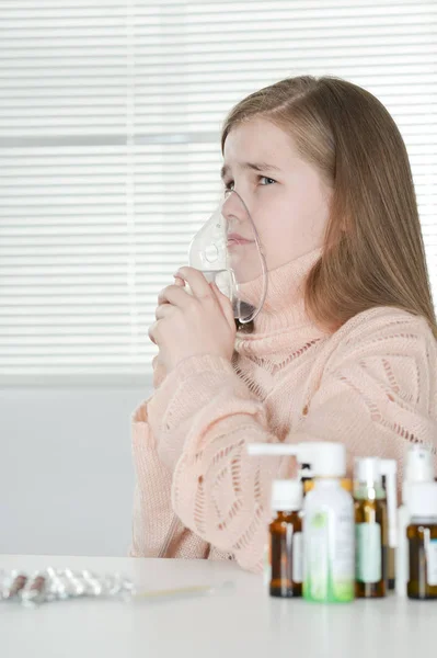여자 떨어진 아픈 감기 — 스톡 사진