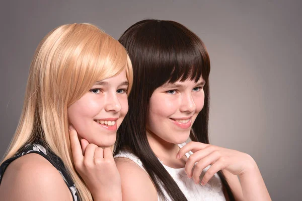 Δύο κορίτσια έφηβος — Φωτογραφία Αρχείου