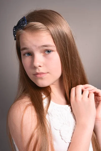 Beautiful Young Girl Posing Studio — Stock Photo, Image