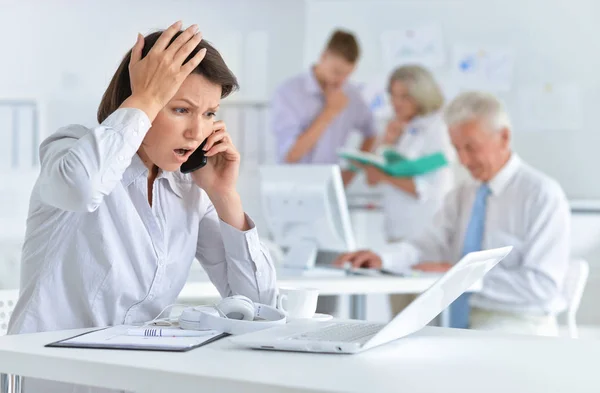 Grupo Empresarios Ocupados Trabajando Juntos Oficina Moderna —  Fotos de Stock