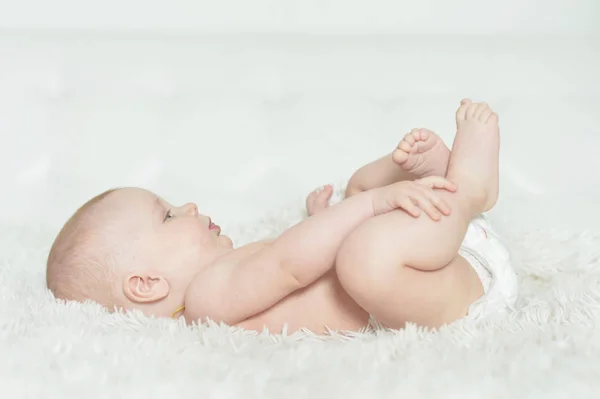 Förtjusande Baby Pojke Vit Bakgrund — Stockfoto