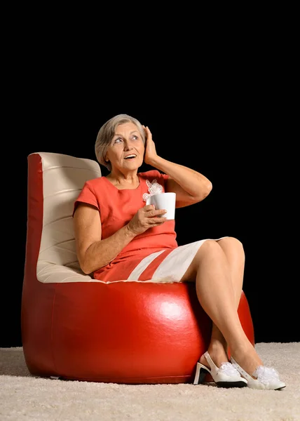 Vacker Senior Kvinna Med Kopp Kaffe — Stockfoto