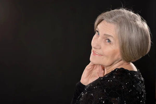 Красивая Пожилая Женщина Изолированы Черном Фоне — стоковое фото