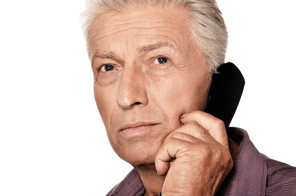 Uomo Anziano Che Chiama Telefono Sul Bianco — Foto Stock