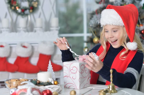 Linda Menina Feliz Bonito Natal — Fotografia de Stock