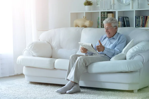 Senior Man Reading Newspaper Home — Stock Photo, Image