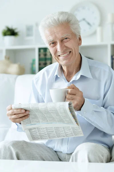 Senior Man Reading Newspaper Home — Stock Photo, Image