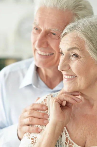 Alegre Pareja Ancianos Casa — Foto de Stock