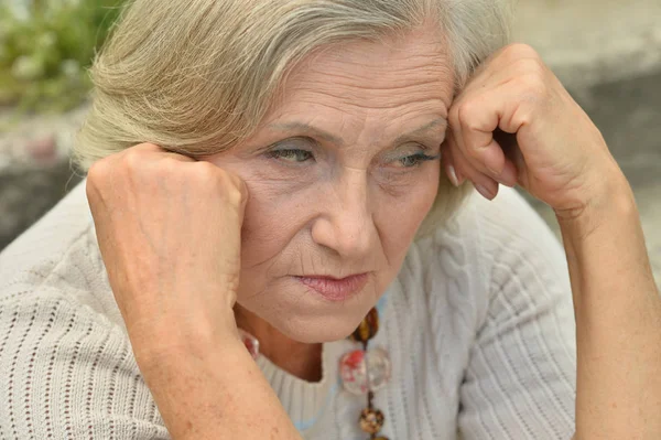 Sad Thoughtful Senior Woman Park — Stock Photo, Image