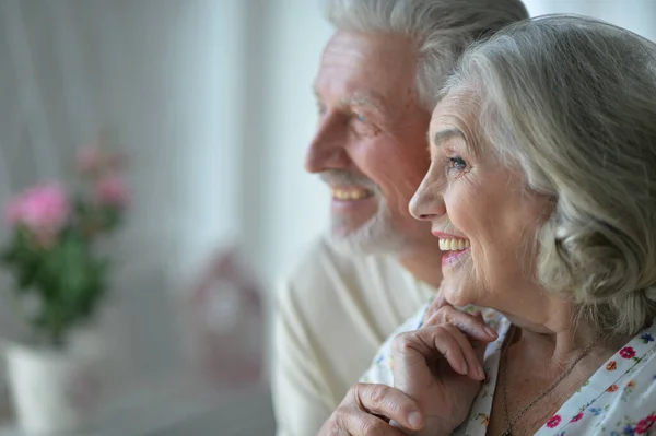 Heureux Couple Aîné Maison — Photo