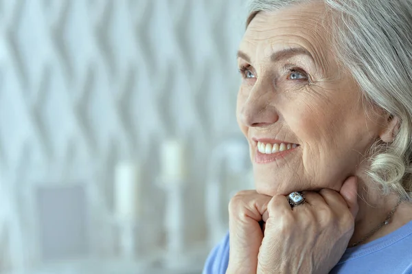 Portrait Beautiful Senior Woman Posing Home — Stock Photo, Image