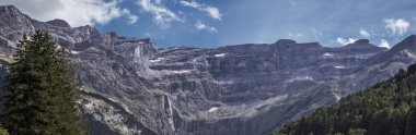 Cirque de Gavarnie pano