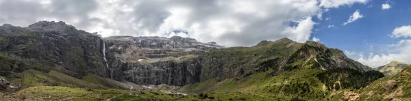 Cirque du Gavarnie stor pano Stockfoto