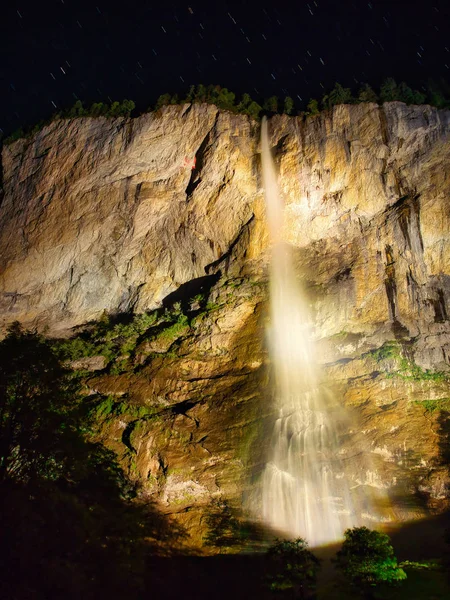 Staubachfall in der Nacht — Stockfoto