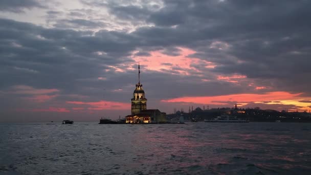 Bezaubernder Sonnenuntergang Über Dem Jungfernturm Von Istanbul — Stockvideo
