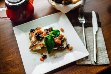 yiyecek ve içecekler