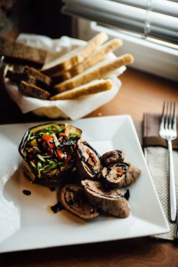 yiyecek ve içecekler