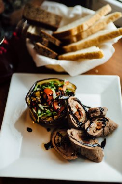 yiyecek ve içecekler