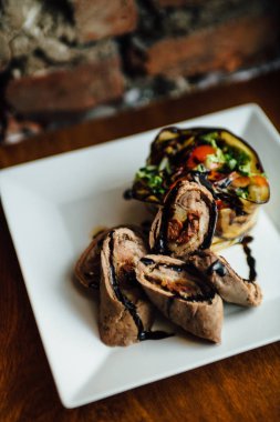 yiyecek ve içecekler