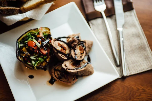 yiyecek ve içecekler