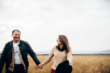 mutlu aşıklar aile