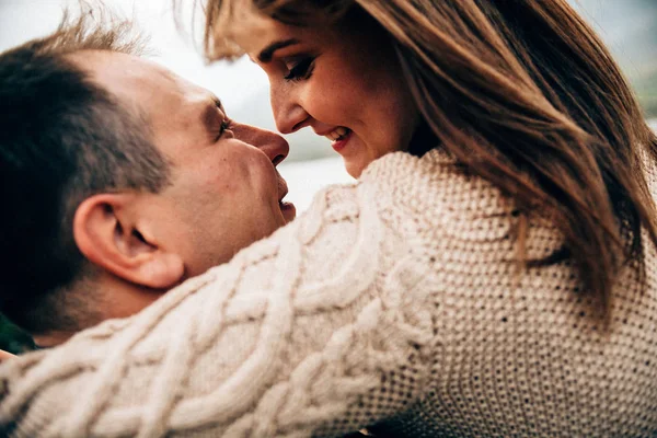 Família amantes felizes — Fotografia de Stock