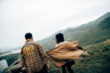 Dışarıda mutlu bir aile