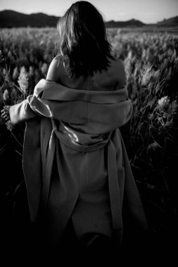 portre özgürlük durağındayım kız denizde