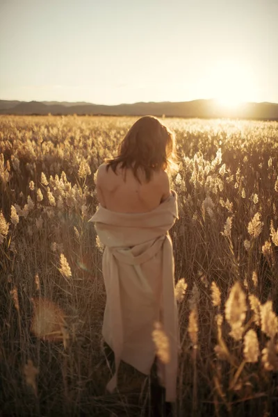 portre özgürlük durağındayım kız denizde