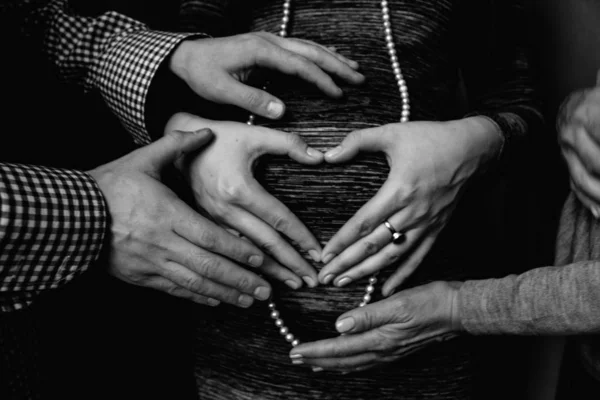Ręce Brzuchu Kobiety Ciąży Widok Bliska — Zdjęcie stockowe