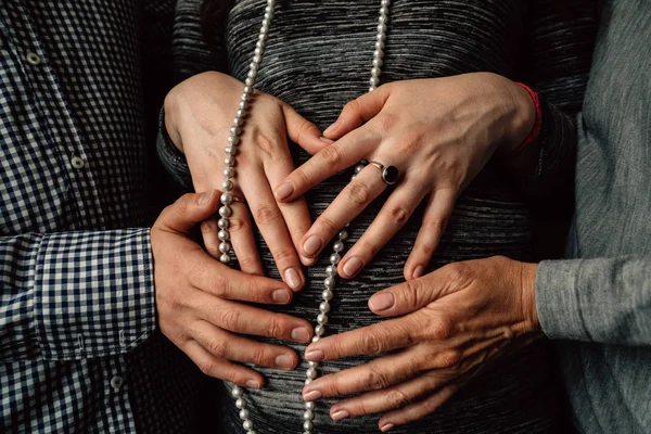Ruce Břiše Těhotné Ženy Zblízka — Stock fotografie