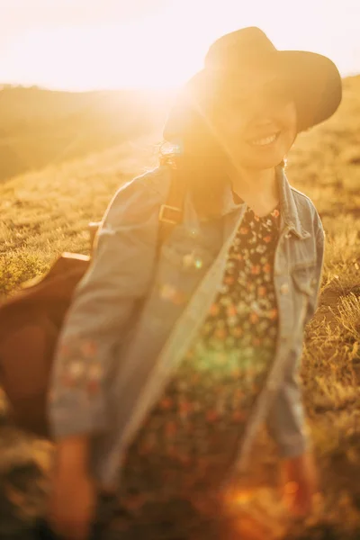 Happy Girl Have Nice Time Sunset Boho Style — Stock Photo, Image